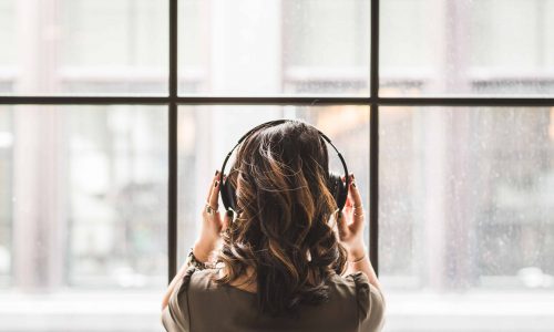 How Music Helps Improve Your Productivity